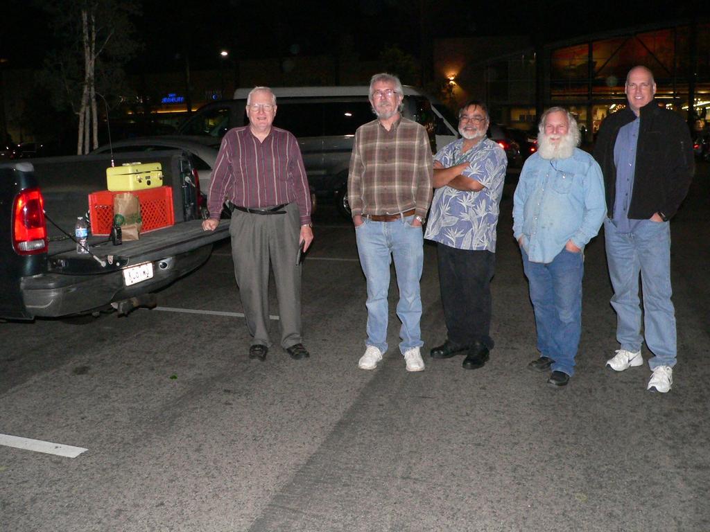 Decem ber 2016 Page 5 KC6TWS Hides in Tustin Posing with the fox box (yellow container at left) are (left to right) Joe Moell, KØOV, Richard Saunders, K6RBS, Peter Gonzalez, KC6TWS (the fox), Ron