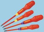 79 246080 VDE Screwdriver Sets Ì Tested to 1000V Ì Handle moulded direct to bar for durability Ì High grade steel bar allows for high torque and reduce the chance of tip breakage Ì Anti-slip soft