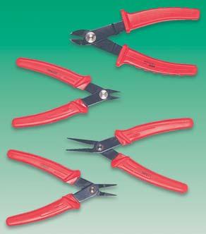 Ideal for the hobbyist and model making Contents: 105mm End cutter, 110mm Diagonal Cutter, 120mm Long Nose Plier, 120mm Flat Nose Plier and 120mm Bent Nose Plier 222890 Cutter 90mm 312-5476 4.