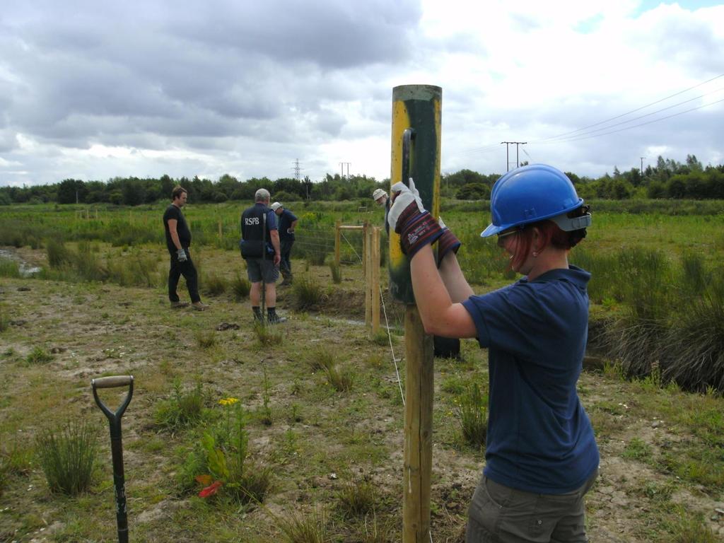 Fence building at Bolton Ings by Julia Makin Residential Volunteer internship placement information: Residential volunteering Internship, Ynys-hir Overall purpose of the role.