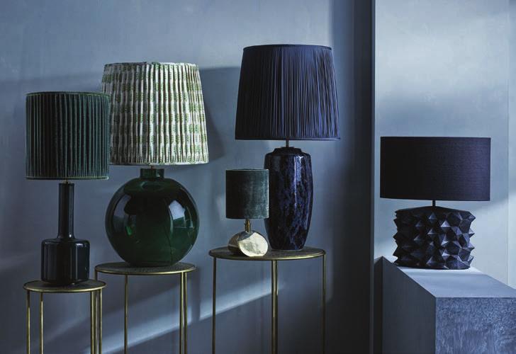 2. SHADE GUIDE THE PERFECT SHADE At Porta Romana, we strive for perfection in every aspect of our designs, and that includes our Gold Standard lampshades from the gauge of the wire to the position of