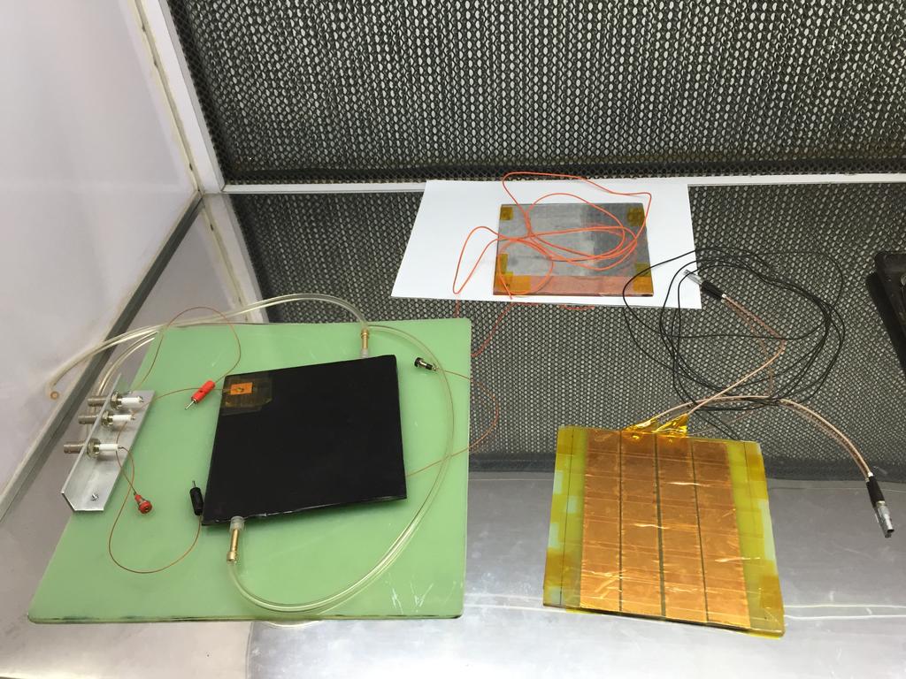 detailed method of building of the prototype detector, set-up, measurement and the first test results are presented in this article. 2.