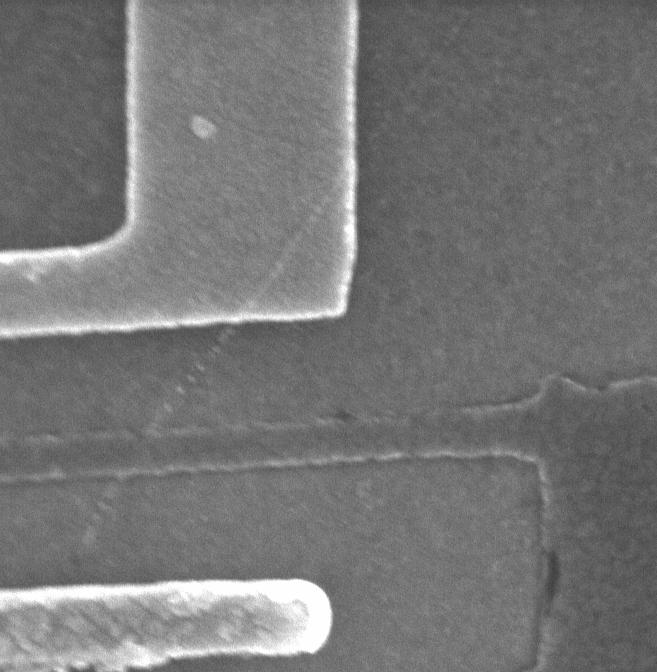 4 nm Source L g = 75 nm Gate