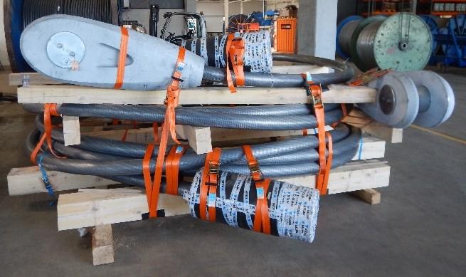 2.2.3 Coiled on wooden beams or pallets Rope assemblies may be coiled and placed