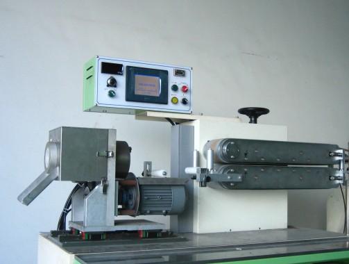 5. EXAMPLES 5.1 Fly-Cut for plastic cosmetic tube The machine shown in Figure 5.2a is a High-Speed Cosmetic tube Cut-Off machine.