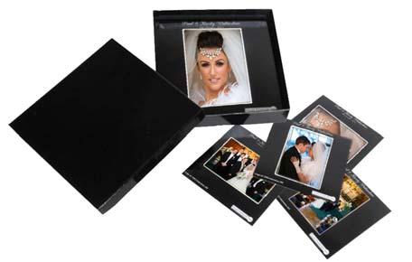 Product Spec Printed on Lustre Photographic paper A minimum order of 100 prints on order to qualify Non-colour corrected images Sizes from 5x3.5 to 6x4 18p Proof Print Service 5x3.