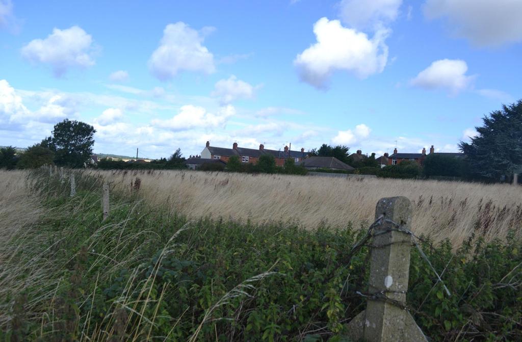 LONG BUCKBY CONSENTED FREEHOLD RESIDENTIAL LAND OPPORTUNITY FOR