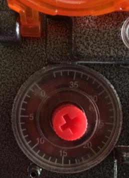 Red Timer Set From 20 to 25 This should get the motor rolling up the plastic