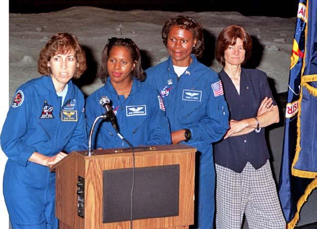 At a conference about women in space Sally as Educator After this terrible accident, Sally Ride decided not to go on another shuttle trip. She kept working at NASA.