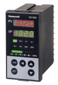 01 May 20 30-10-10--EN Page 1 of DC1010/DC1020/DC1030/DC1040/Compact type DIGITAL CONTROLLERS Specification Overview The DC1000 Series are microprocessorbased controllers designed with a high degree