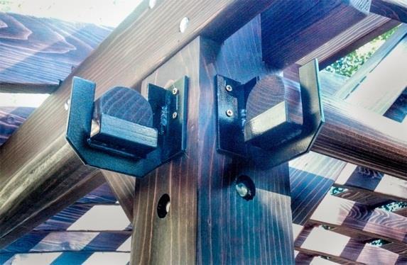 If you are ordering a Pergola or Pavilion that has 3 posts and you'd like curtain rods along the entire length, please order 2 curtain rods for each side that has 3 posts.
