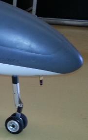 The need to develop antennas with little weight and size to be easily installed in the UAV wing as well as aeodynamic consideations, makes this type of antenna suitable to pefom communication between