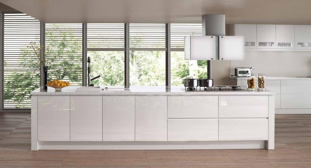 Matte & Gloss STRADA GLOSS All Strada Gloss doors, drawerfronts and frames are available in White, Ivory, Light Grey & Cashmere.