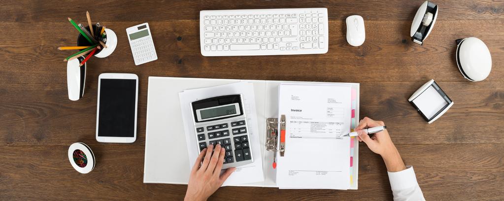 6 Invoicing Best Practices Be consistent. For ongoing project work, choose a day to invoice every month (usually the first or the last day of the month).