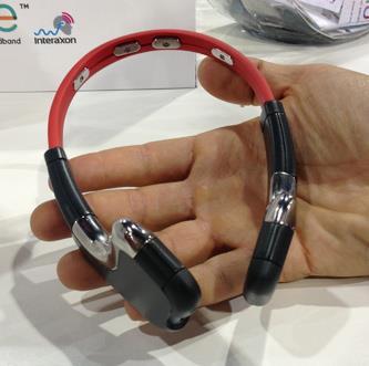Interaxon Muse brainwave-sensing headband Biofeedback to help control your stress level & play games