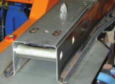Frequency modulation controls the spacing of the ripples in the weld. Use low values for slow travel speeds and wide welds, and high values for fast travel speeds and narrower welds.