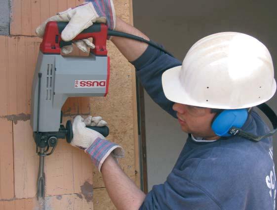 COMBI HAMMERS P 30 P 30 applications Drilling holes for wall plugs, fastening cladding panels Overhead work and drilling rows of holes Sinking sockets Chasing grooves for cables Removing plaster or