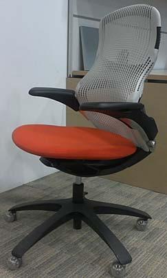 Knoll Generation Chair Onyx suspension fabric: Black seat fabric