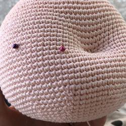 By offsetting at the starting point, the head gets a beautiful shape, the resulting dent is no longer visible after sewing the head on.