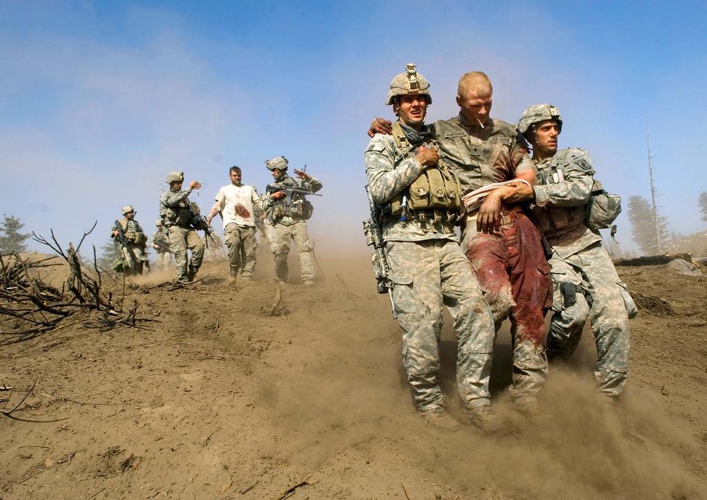 Photography «I m Grateful I m Still Alive» American photographer Lynsey Addario captures images of war, terror and hunger.
