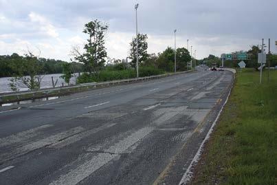 Figure 3.30. Milled composite pavement on Route 21 in New Jersey. rehabilitate existing concrete pavement underneath asphalt pavement (e.g., the Brooklyn Bridge project shown in Figure 3.19).