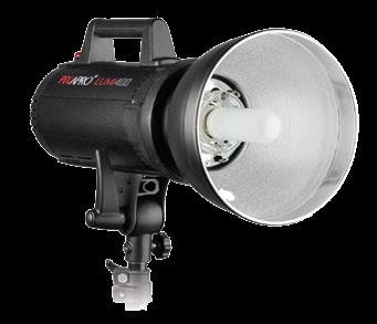 High-quality 150W modeling lamp Anti-pre-flash function, allowing the Lumi 200 to be used with speedlites.