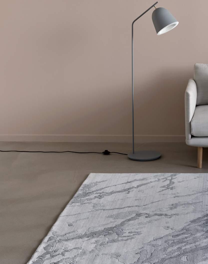 Temptation, 8098-250 x 300 cm In this new design collection from Rezas Oriental & Modern Rugs, the soft Scandinavian colours in a range of tones are clearly recognisable.