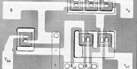 This is a dual flip flop with 4 transistors.