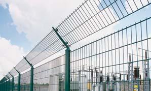 panels. High wind resistance. QUALITY FINISH High adherence plastic coating on galvanised steel. Panel height 0.60 to 3.