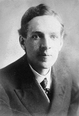 Primary 1934 Upton Sinclair stands