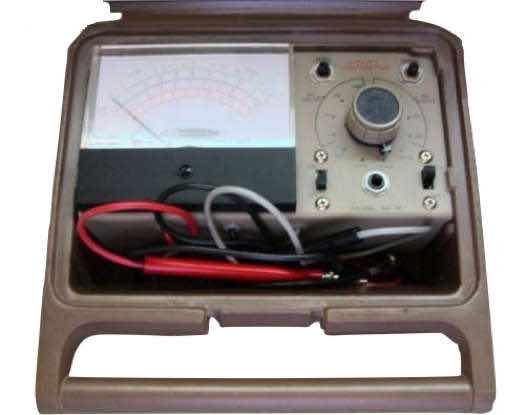Heathkit of the Month #78: by Bob Eckweiler, AF6C ELECTRONIC TEST EQUIPMENT HEATHKIT IM-17 Utility Solid-State Voltmeter Introduction: Over its history Heathkit sold many voltmeters.