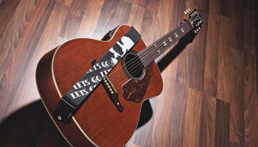Fender Artist Design J5 Signature Acoustic 006 006 (Black) The instantly recognizable John 5 is of course an in-demand metallurgist/shredder of the first order.