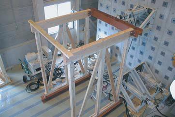 Consisting of a frame that supports the mounting plate and the jack in a horizontal position, the base is also useful for transporting or storing jacks.