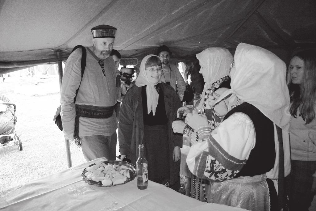 A. Korb kogus Eesti eri paigus rahvaluulet Venemaal sündinud eestlastelt, osa välitöid toimus koos M. Aigroga.