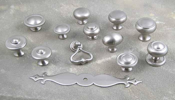 Knobs and Pulls in Satin Nickel 984