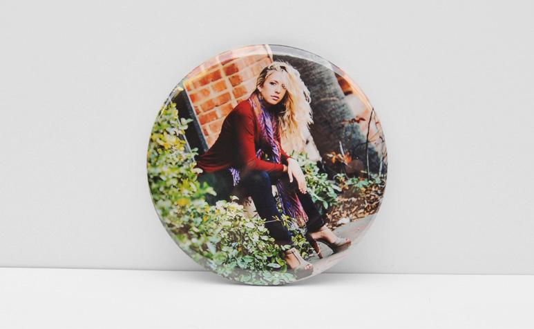 Photo Buttons A hot ticket item for team sessions or political and charitable campaigns, Photo
