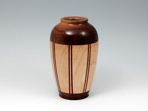 All photos are the property of PTWA and the individual woodturner. You can see the larger color versions by going to the Instant Gallery on our website http://www.ptwoodturners.