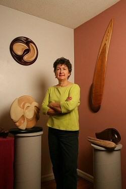 Inland Northwest Woodturners Present Betty Scarpino Full Day Demonstration Saturday, October 17, 2015 During this fast-paced demonstration Betty will reveal all of her trade secrets for making