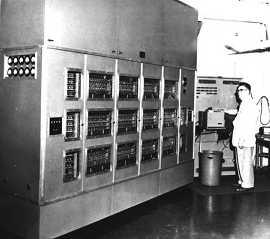 Illiac I (1949-1962) Vacuum tube circuits Illiac I was the first computer built and owned