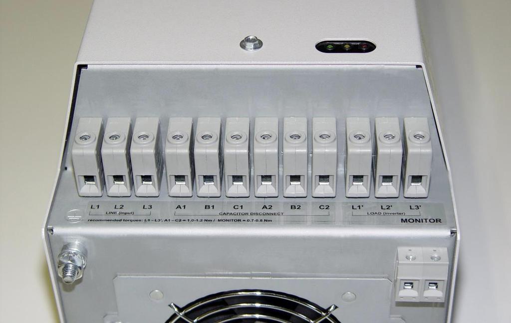 162/48 2.7 External filter elements Line terminals (3) Cap disconnect terminals (6) LEDs (3) Load terminals (3) PE terminal (1) Fan Monitor switch (2) 2.