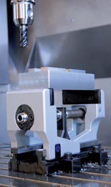 The clamping spindle is located very close to the