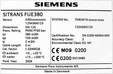 Technically, the meter types SITRANS FUS380 and SITRANS FUE380 are completely identical, only difference is the calibration limit and the type approval for custody transfer.