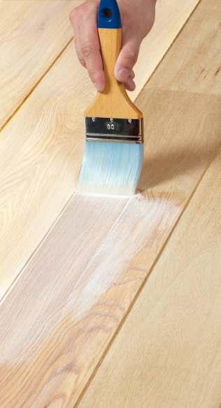 Varnish/lacquer Wear resistant DevoNatural parquet varnishes make the pores in the wood fully impermeable to moisture and grime.