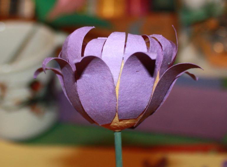 5. Glue a row of the large petals, with the