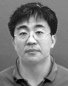 variable gain amplifiers (VGAs) for multistandard applications. Chung-Hwan Kim received the B.S., M.S., and Ph.D.