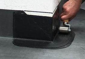 Fix-R EPDM Primer must be allowed to dry before application of tapes. 3) Start installing the tape from the top point.