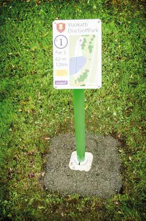 Dig a hole that is 50 cm deep and 50 cm wide. Put the concrete base in the hole. 3. If you use a ready-made concrete base, put the TeeSign pole in it.