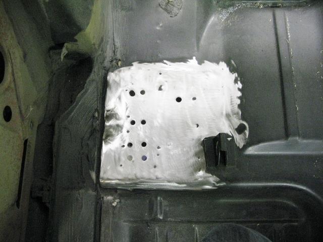 19. Once the holes are drilled, DSE recommends chamfering the holes on both sides of the floor pan so that the DSE pocket assemblies and floor pan doublers sit flat