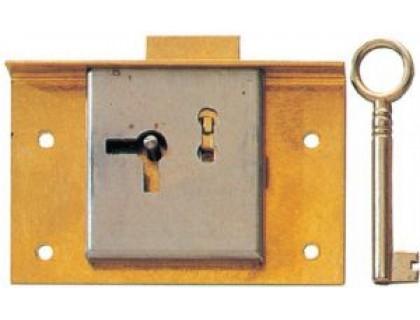Locks L.490 Brass 1 Lever Straight Cupboard Lock 1.1/2 x 3/4 x 3/8 to pin (38mm x 19mm x 9mm to pin) 2 x 1.1/8 x 9.16 to pin (51mm x 28mm x 14mm to pin) 2.1/2 x 1.