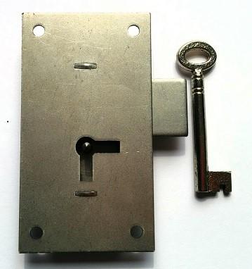 1/2 x 7/8 to pin (76mm x 38mm x 22mm to pin) L.878 Brass Wardrobe Lock 3.1/2 x 1.